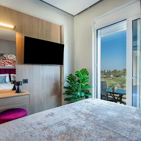 Santa Marina Luxury #3 *